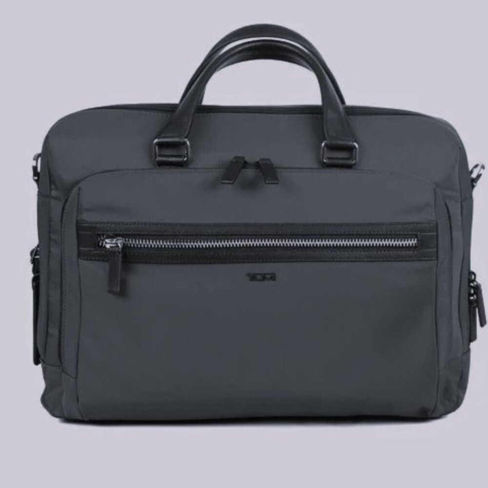 NWT ✅ TUMI  OAKFIELD GREY LARGE LAPTOP BRIEFCASE GREY✨ BRAND NEW WITH TAGS